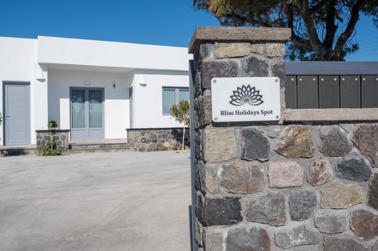 Bliss Holidays Spot Fira  Exterior photo